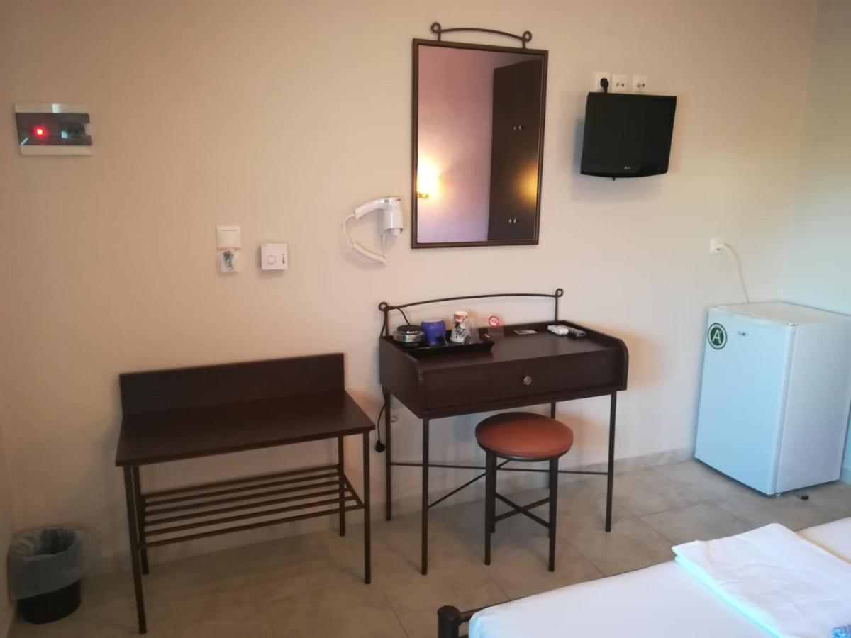 Agnanti Studios Afytos Luaran gambar