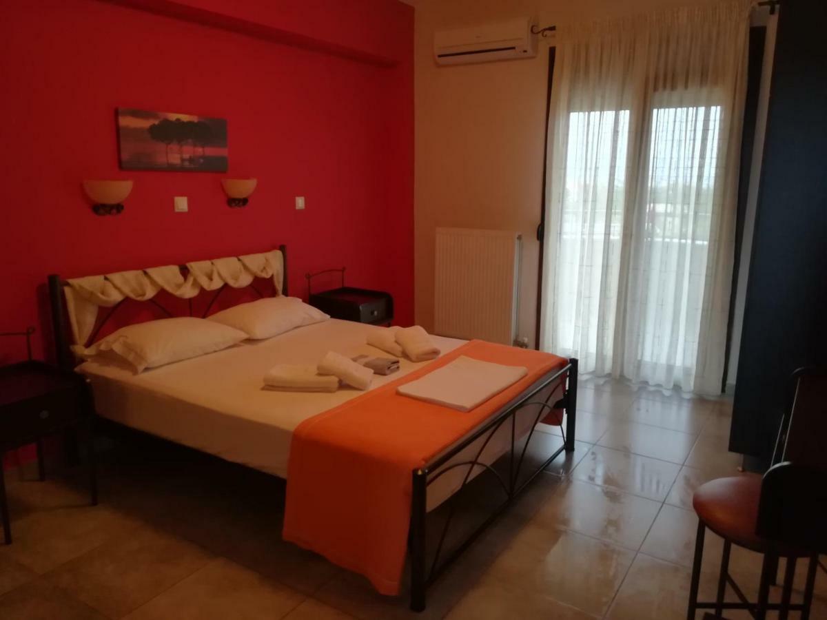 Agnanti Studios Afytos Luaran gambar