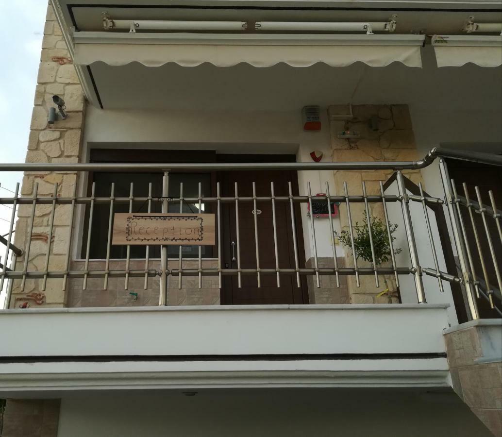 Agnanti Studios Afytos Luaran gambar