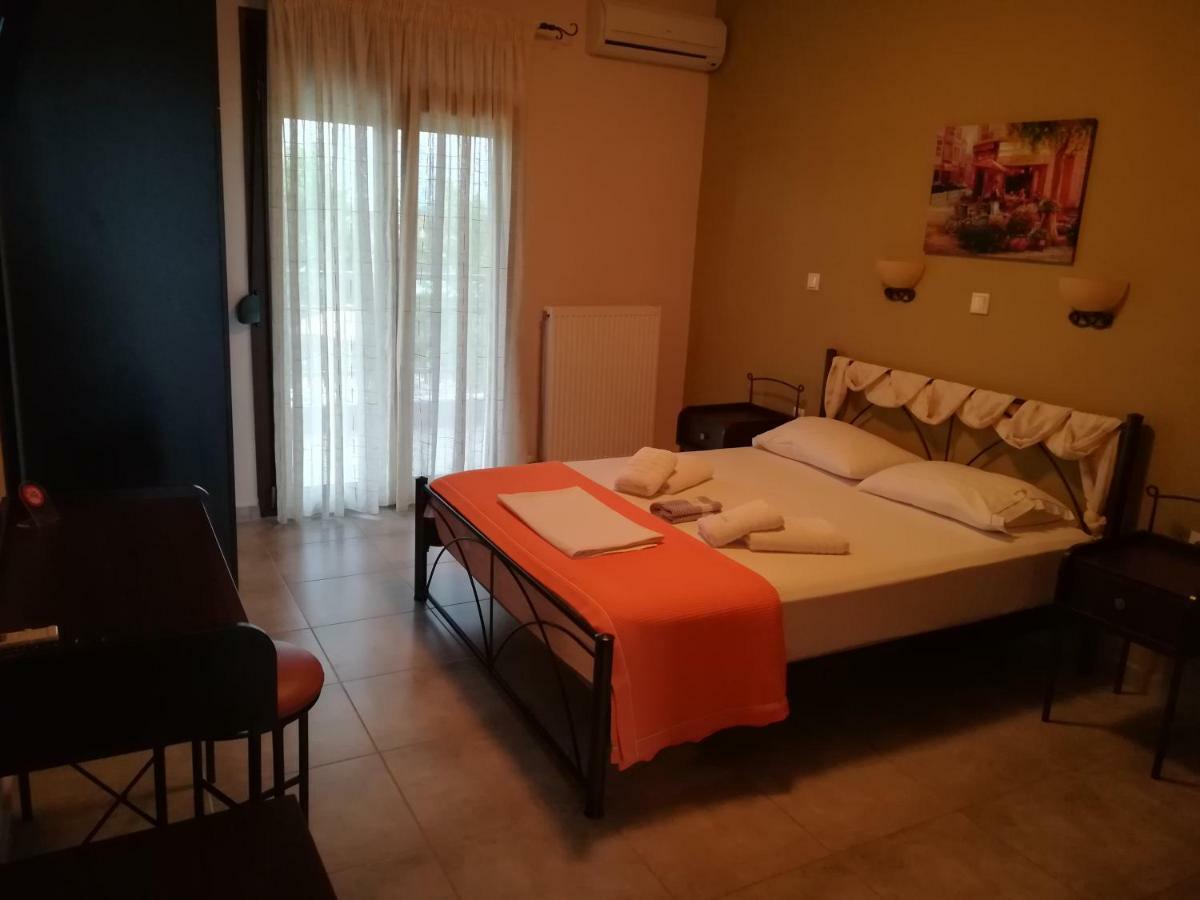 Agnanti Studios Afytos Luaran gambar